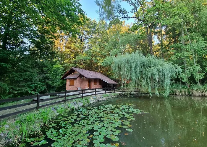 By The Pond Pavel Chalet